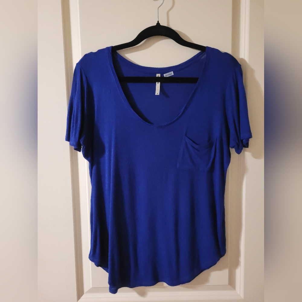Lightweight V-Neck Tee